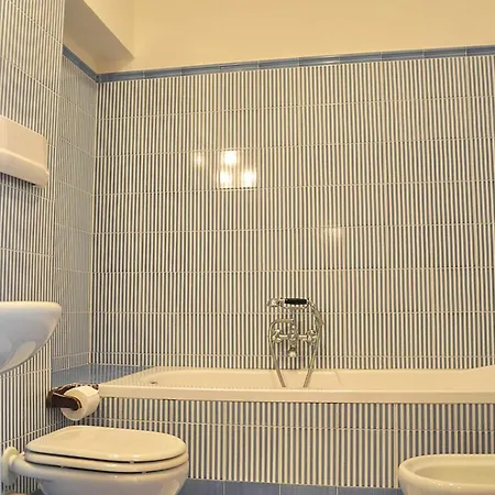 Villa I Noccioli 18 Posti Letto Piscina Parco *