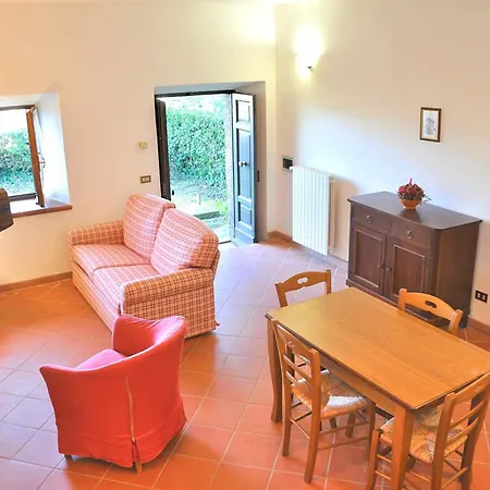 Villa I Noccioli 18 Posti Letto Piscina Parco Capranica